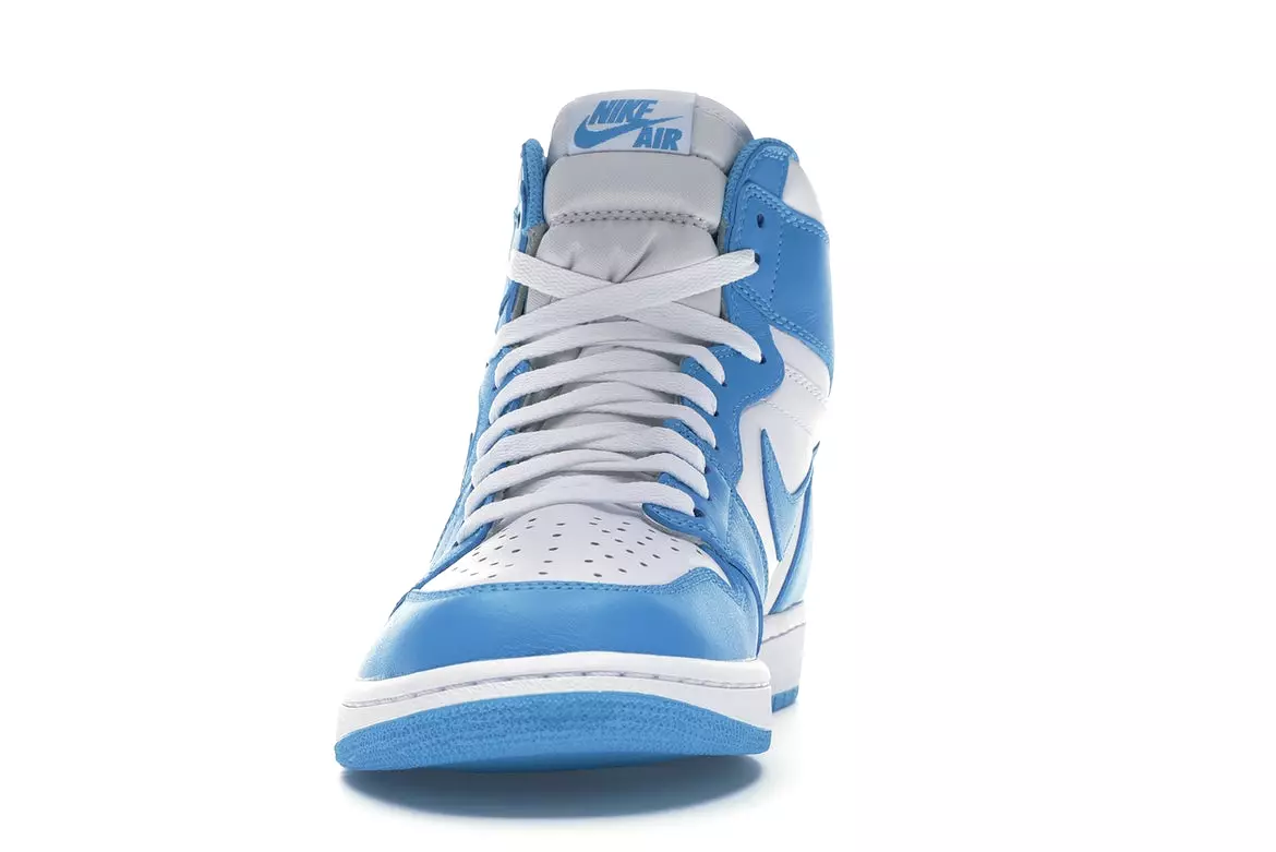 Air Jordan Retro 1 UNC