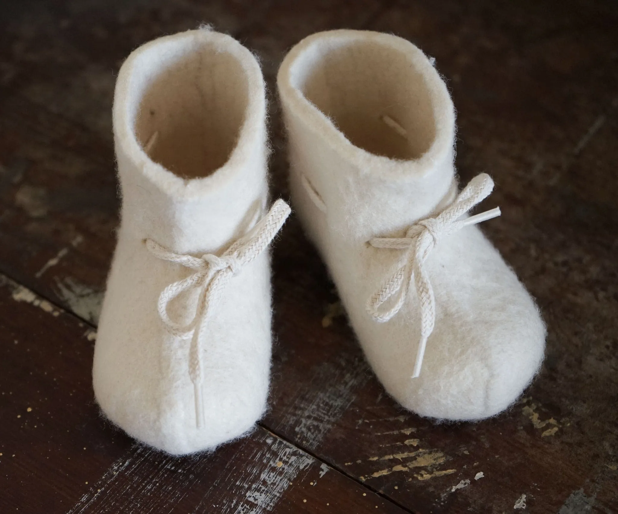 Glerups Baby Booties in Off-White - E-03-00